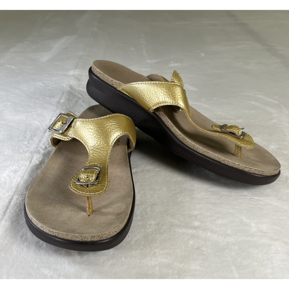 SAS Womens 10M Sanibel Gold Metallic Leather TStrap Thong Comfort Sandals Slides - Picture 1 of 13